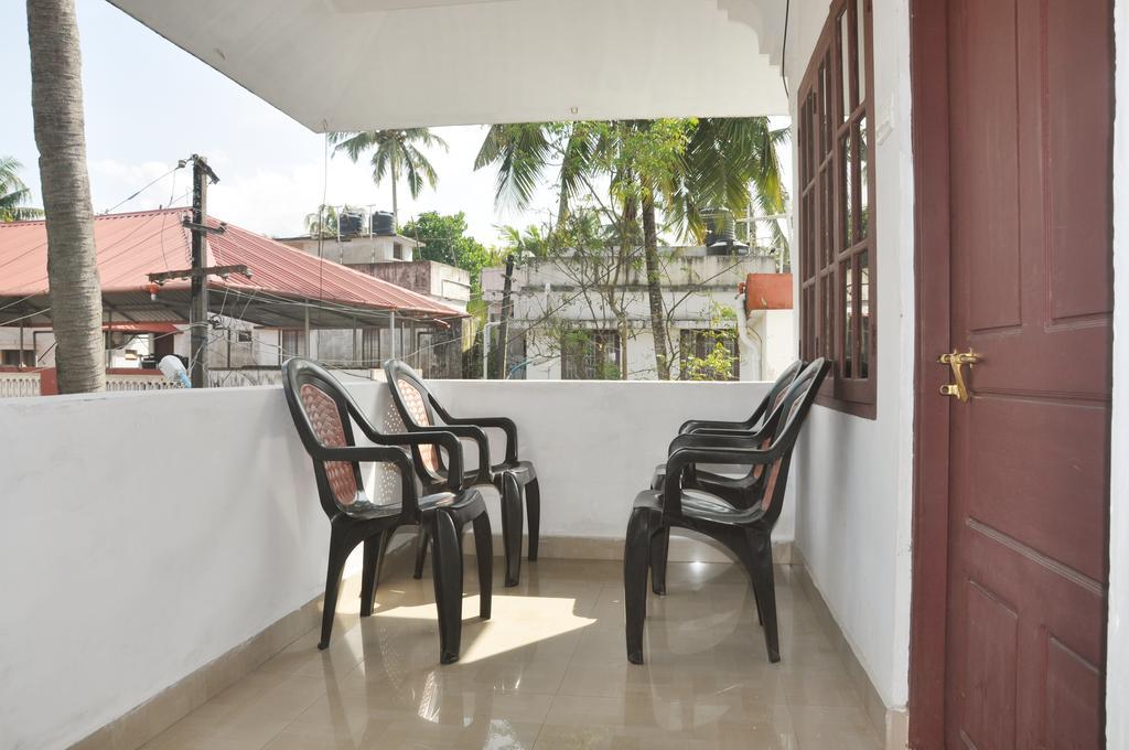 Rosegarden Homestay Fort Kochi Екстер'єр фото